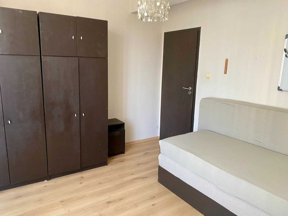 Дава се под наем Тристаен апартамент в Варна, Базар Левски - 100 кв.м за 612 € - Снимка #6