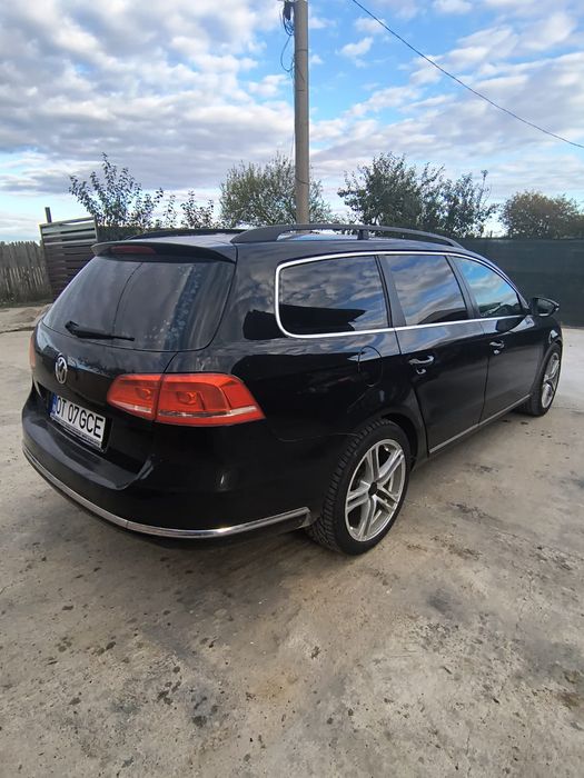 Vând passat b7 în stare foarte buna mai multe detalii  contactați-mă.