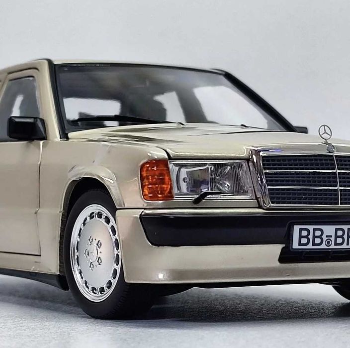 Масштабные модели 1/18