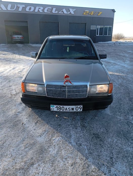 Мерседес 190 2литра автомат