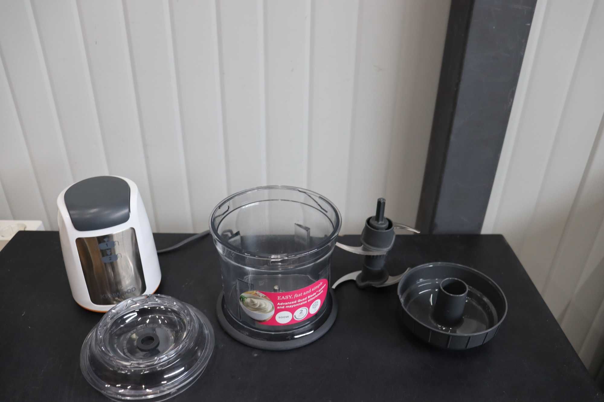 Чопър Kenwood EasyChop НЕ РАБОТИ