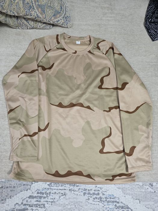 Лонглслив, футболка с длинным рукавом