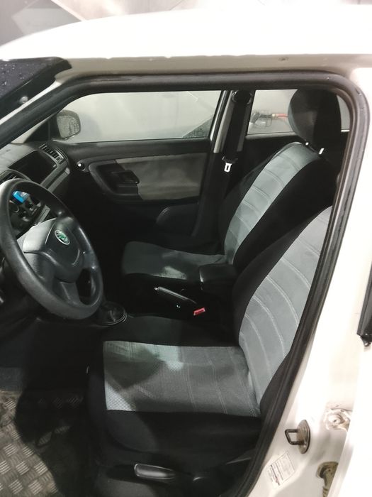 Vând Skoda Fabia 2010