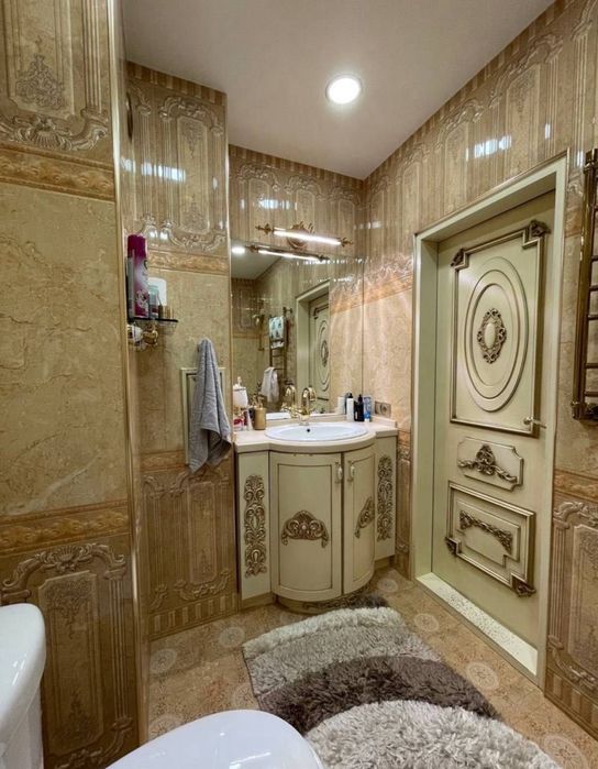 Продается 4в3 ком квартира, ориентир: Дархан, 98 м²