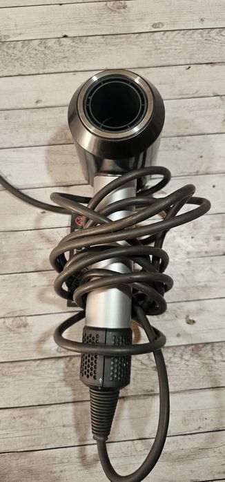 Dyson supersonic de piese!