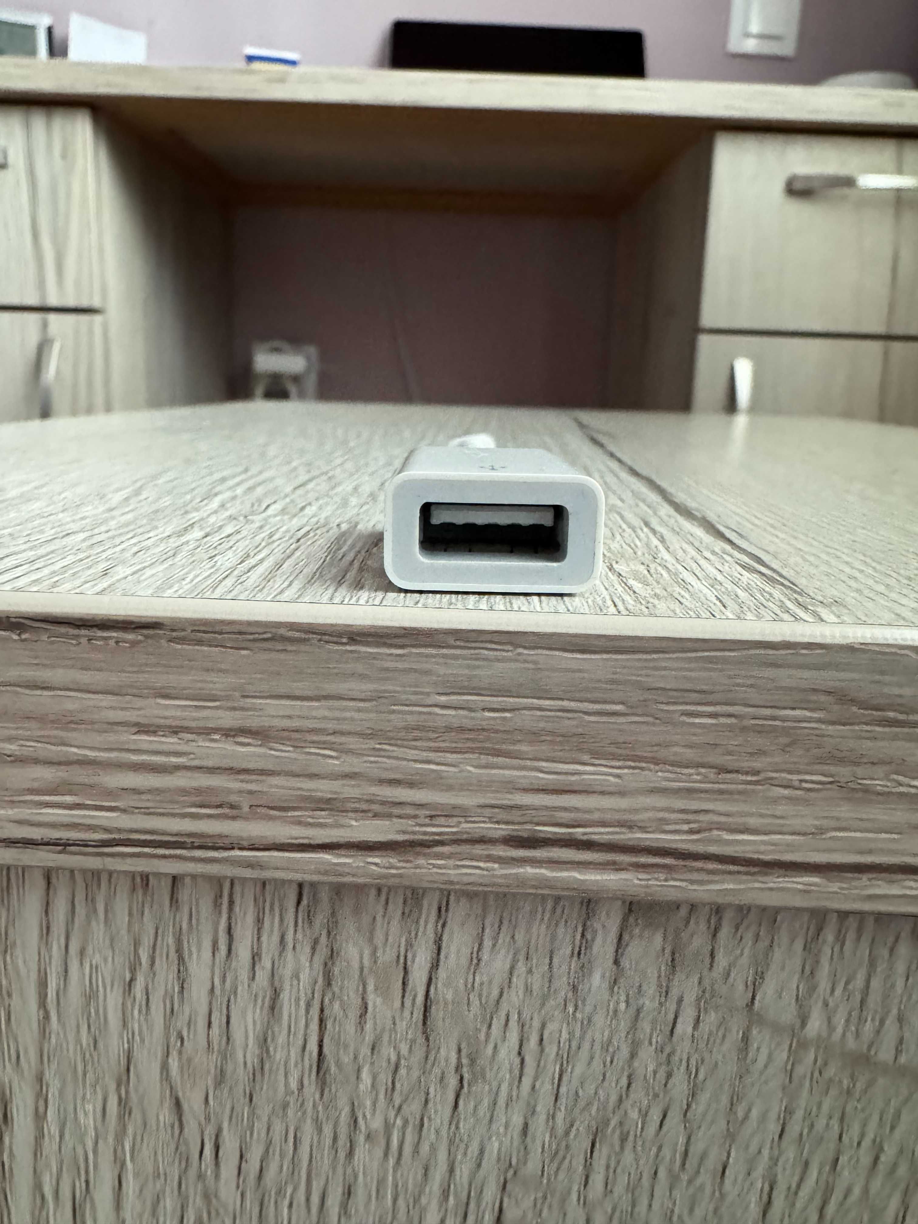 Продавам Apple USB-C към USB адаптер