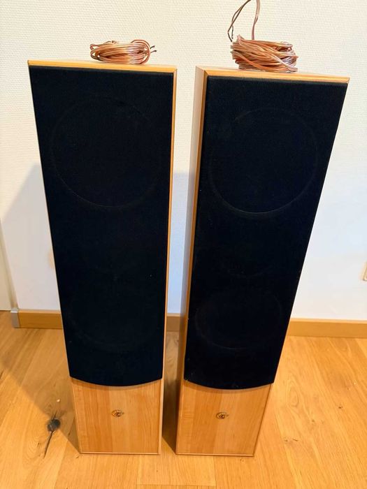 Vand boxe coloana Cat MBC 313 B 3 cai bass-reflex