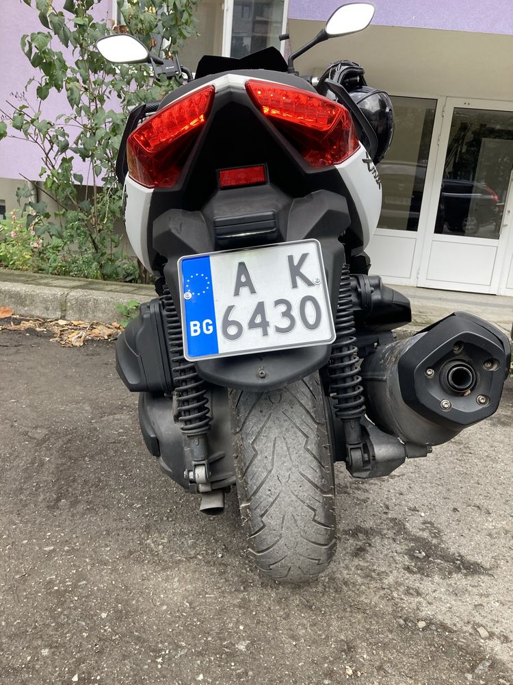 Yamaha X max 400