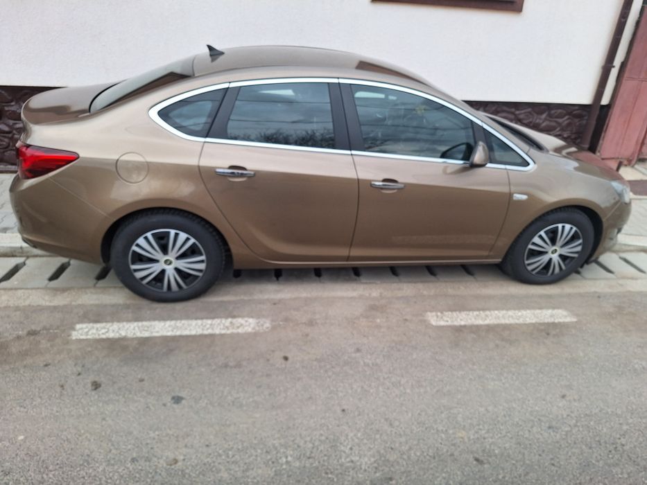 Opel astra 1.7 cdti ecoflex
