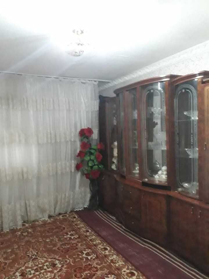 Покиза халол ишлидиган ёки талаба кизларга ижарага берилади