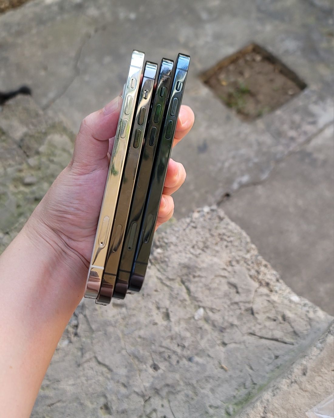 Iphone 12 pro 128 gb sotiladi
