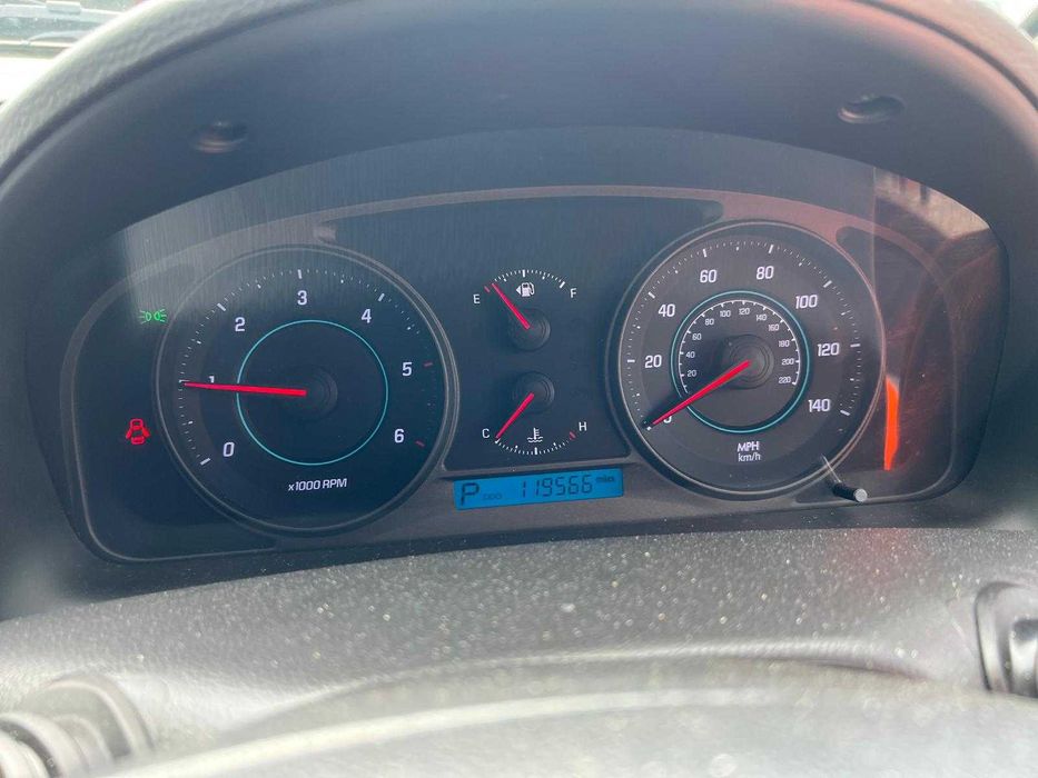 Dezmembrez chevrolet captiva 2.2cdti cod LNQ,Z22D1 FARURI XENON