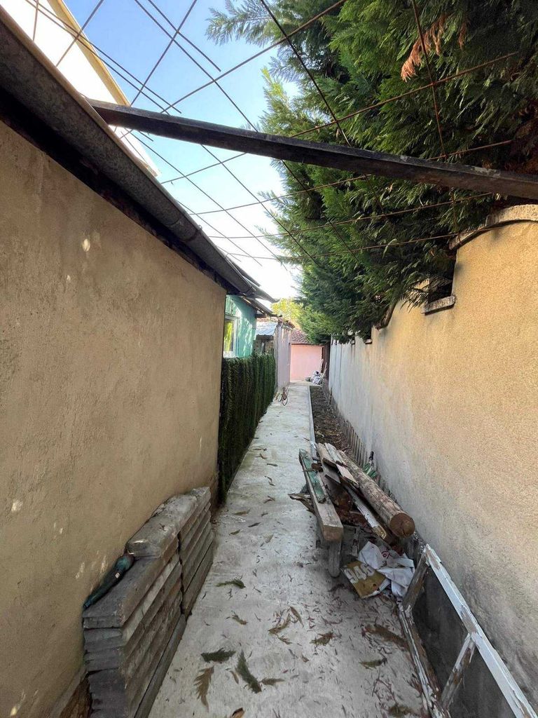 Продава се Къща в Добрич, Център - 41 кв.м за 1717 €/кв.м - Снимка #15