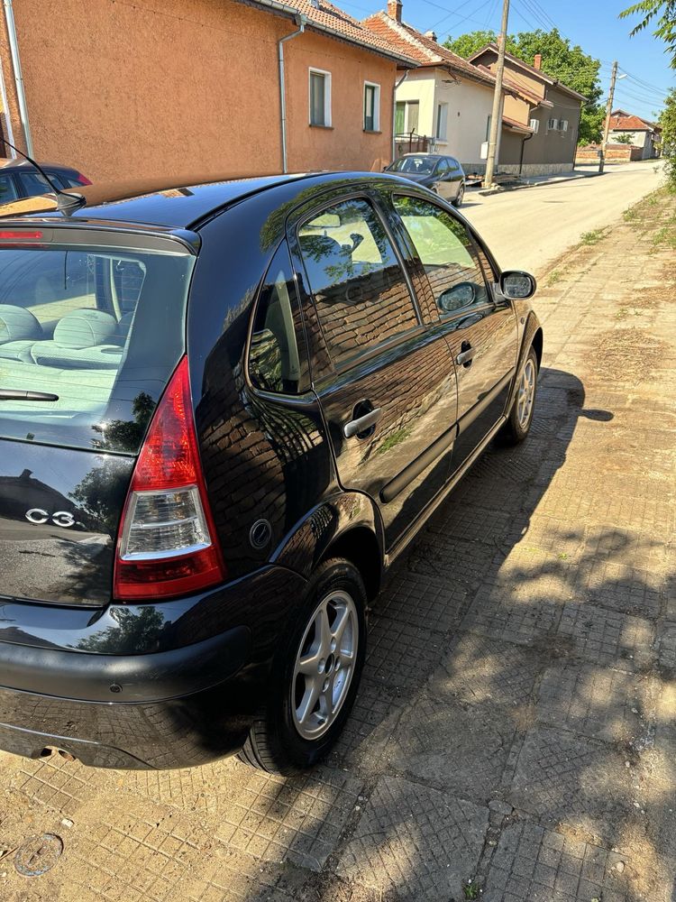 Автомобил Citroen C3