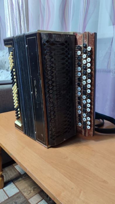 Баян в хорошем состоянии