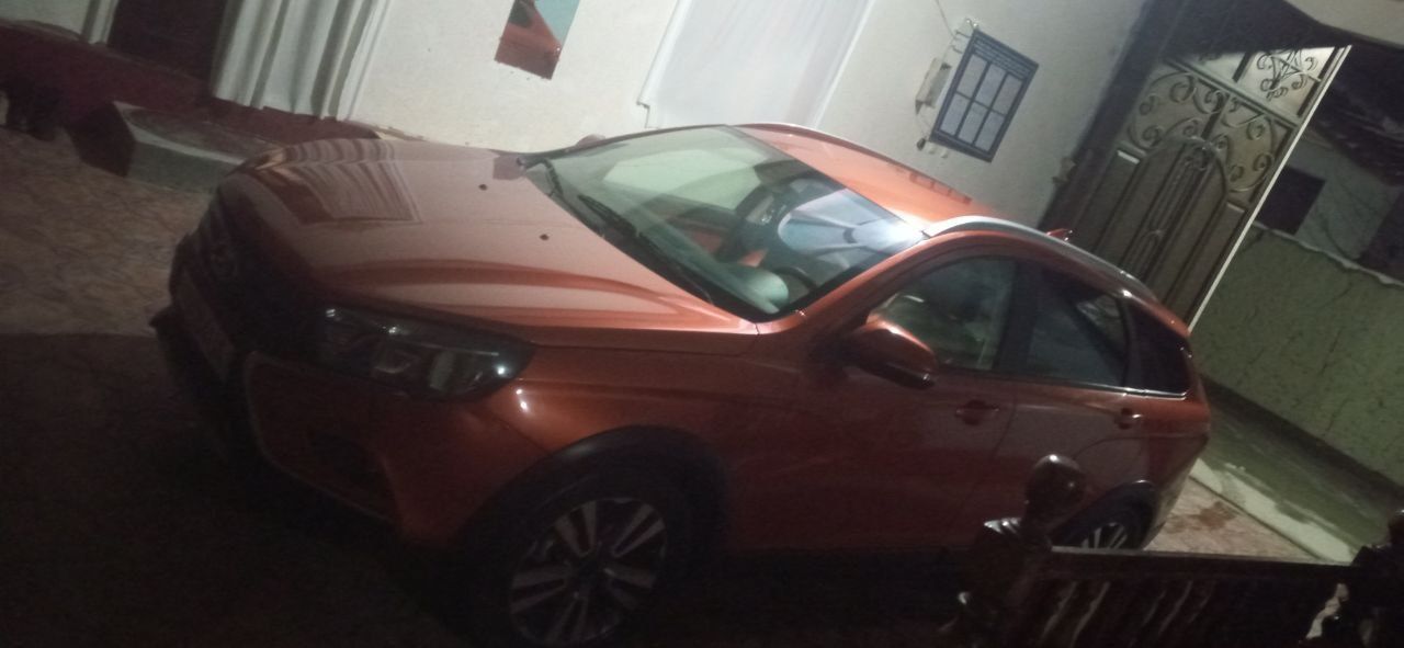 Lada vesta croos