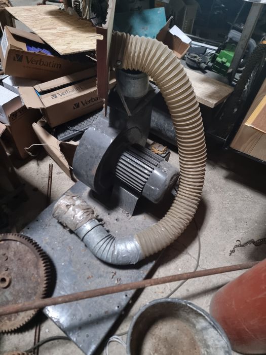 Turbina pentru extras granule solide de tip deșeuri și nu numai