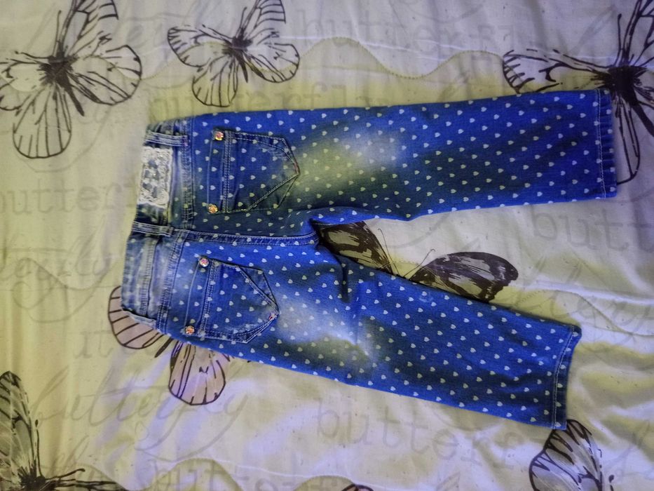 Детски дънки в отлично състояние