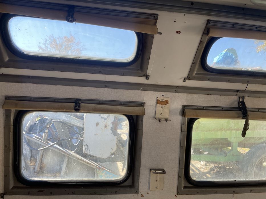 Военен фургон в добро състояние