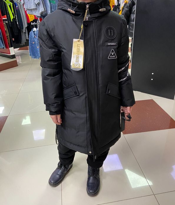 Продаю зимний пуховик на подростка мальчика