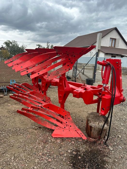 Vând plug reversibil