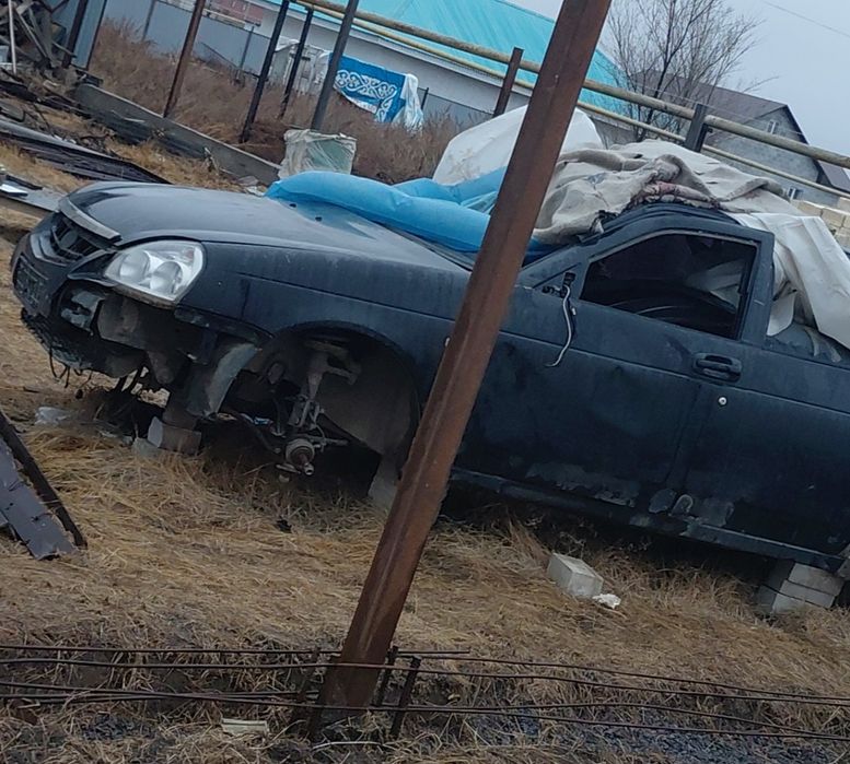 Продам запчасти на приору