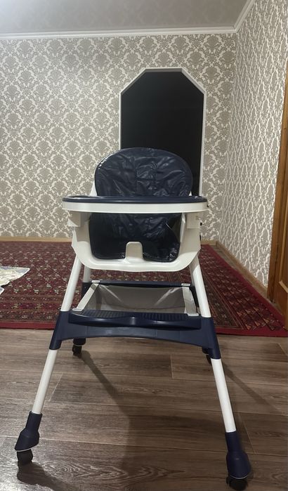 Продам детский столик