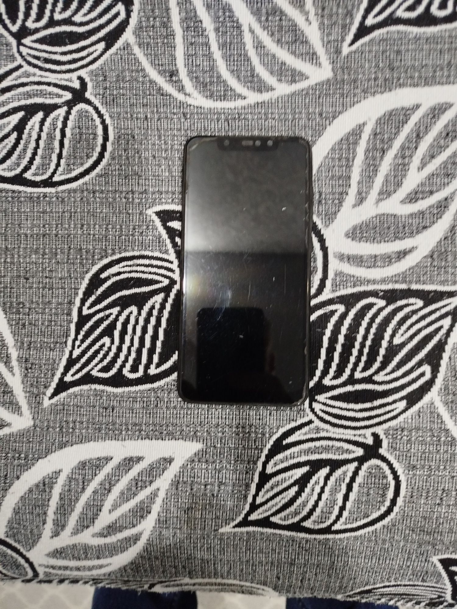 Redmi 6 pro 64g..
