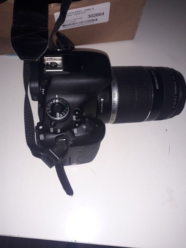 Canon eos rebel x3 2 lentile plus baterie si încărcător daca poti wapp