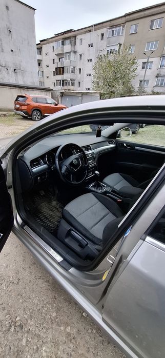 Vând  Skoda Superb 2