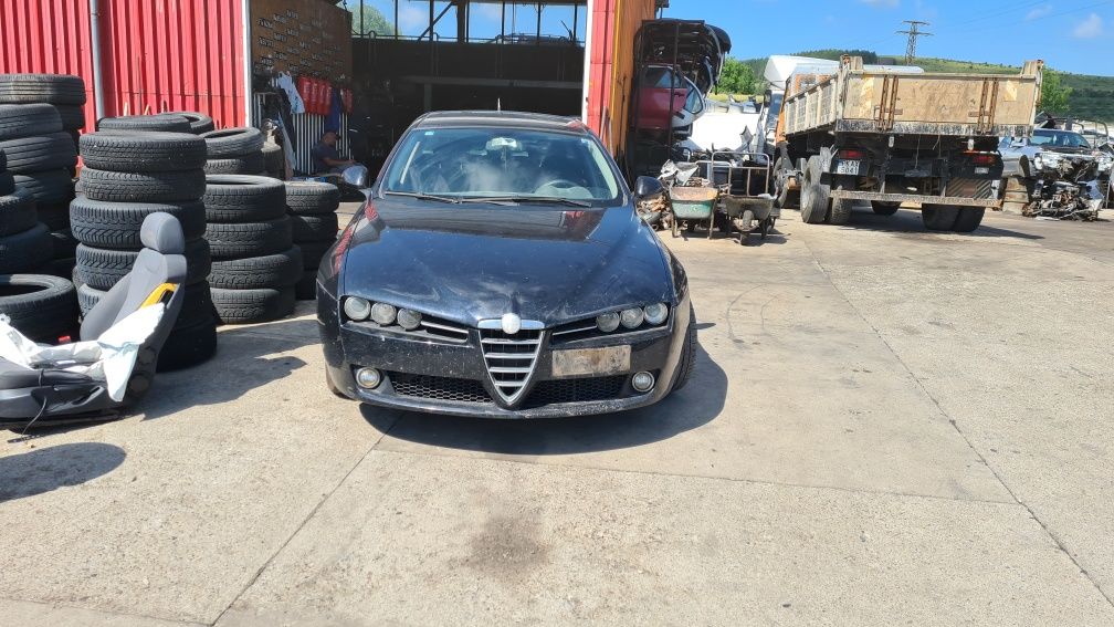 Alfa Romeo 150 1.9 jtdm на части