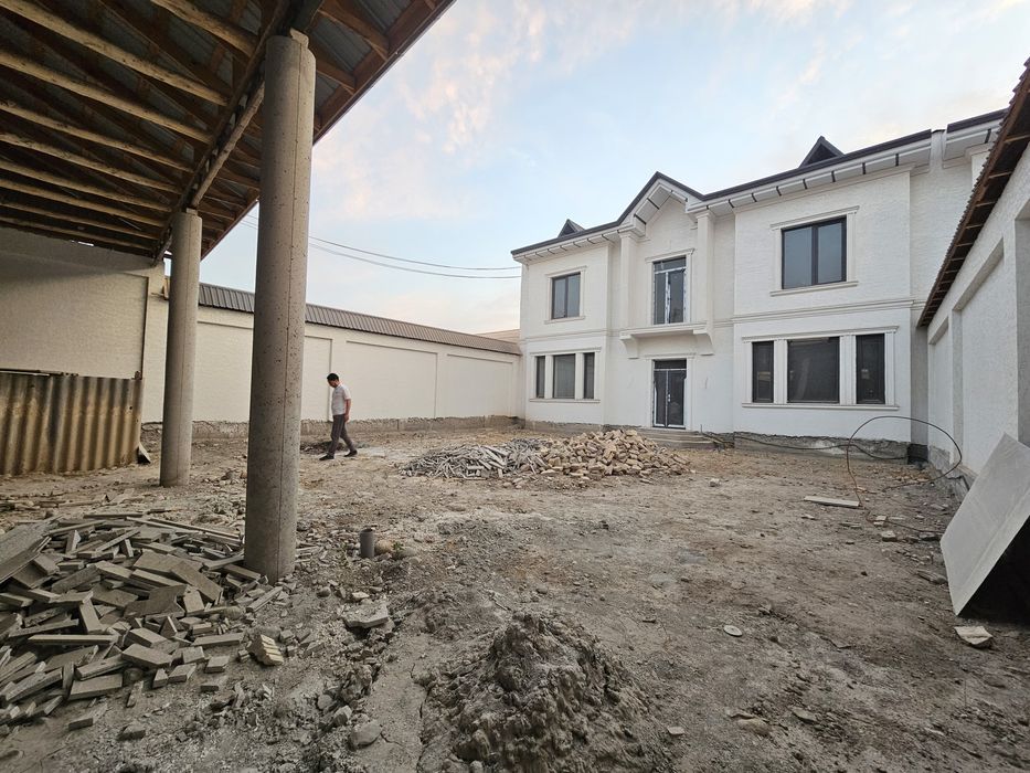 Коттедж сотилади Садвин савхозда