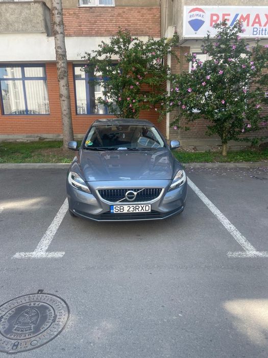 Vand Volvo v40 2.0 diesel 150 cp 2017