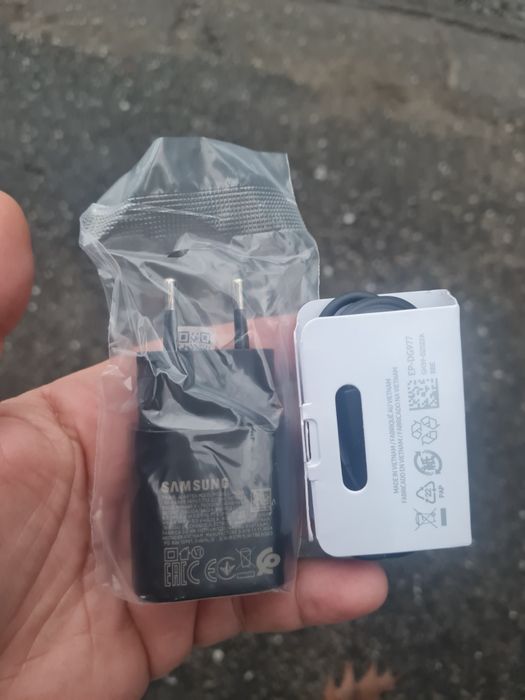 Incarcator complet Samsung rapid adaptor + cablu Usb C- Usb c 25W nou