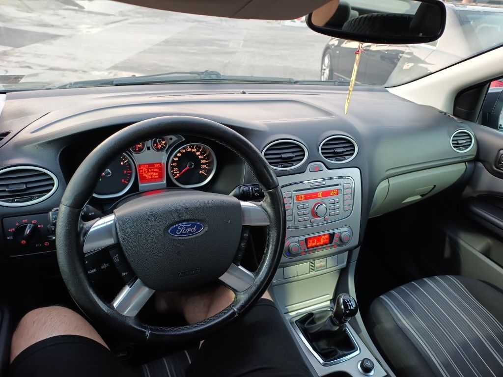 Ford Focus Berlina 2009