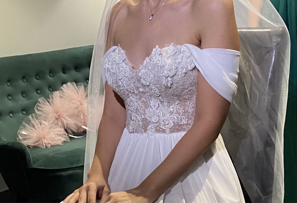 Rochie de mireasa, voal, floare dezgatit, floare masina, halat BRIDE