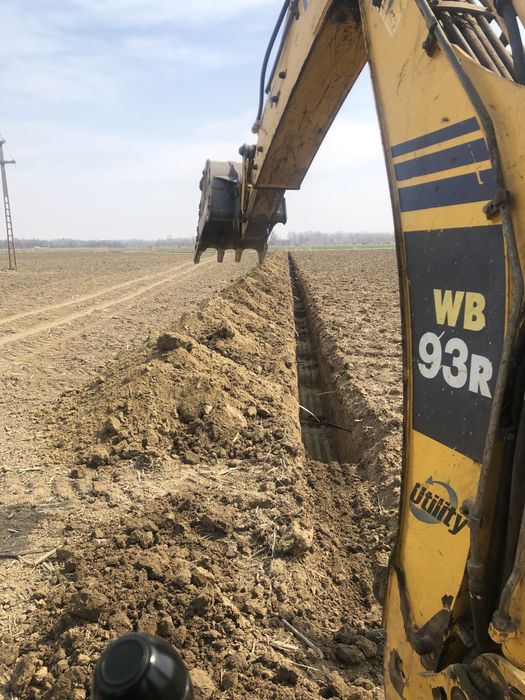 Inchiriere buldoexcavator