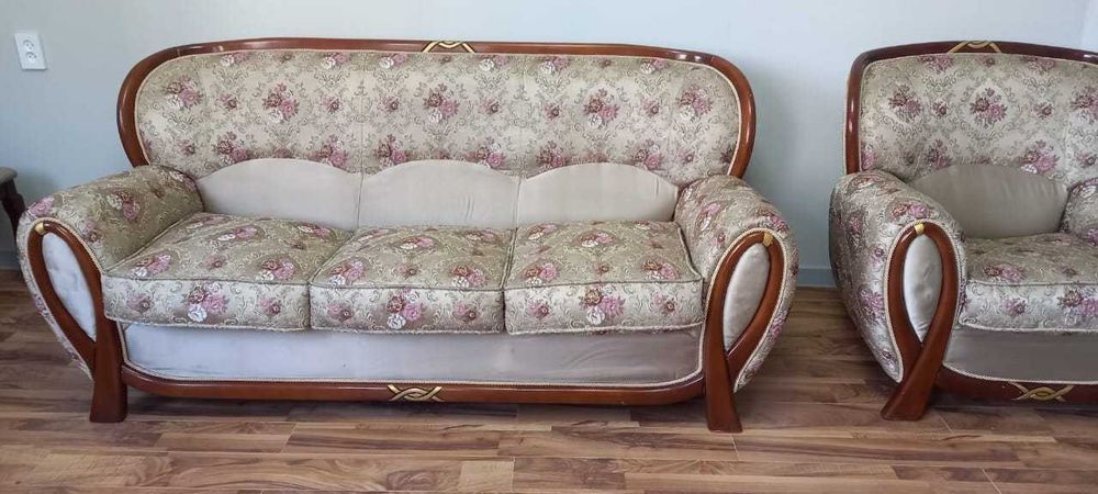 Мягкая мебель, диван и кресло