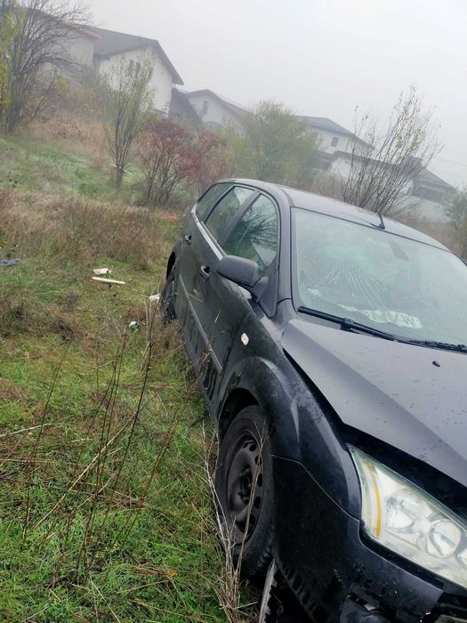 Ford focus 2 1.6 tdci 90 CP an 2005 pentru rabla sau dezmembrat.