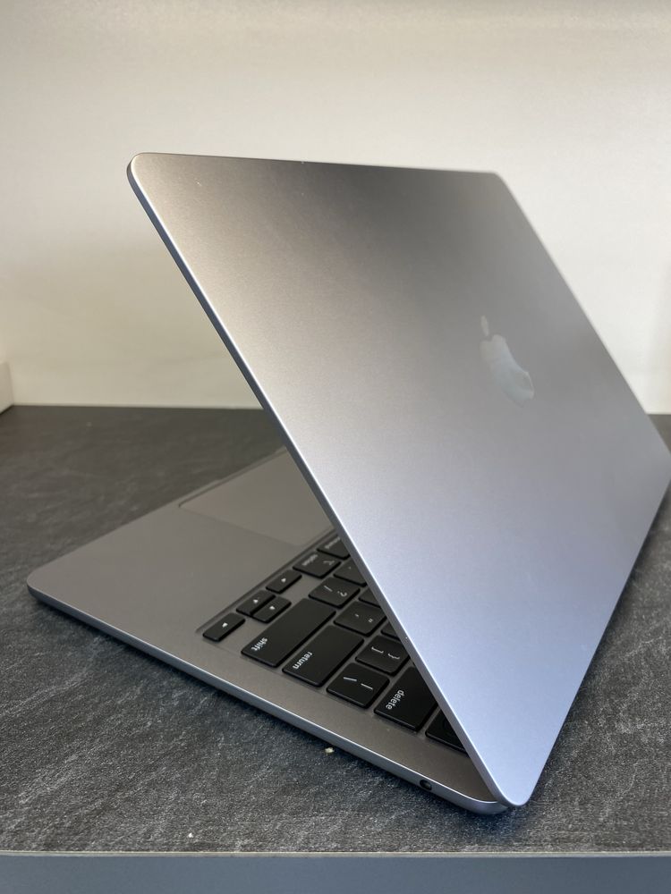Macbook air 2 8/256 gray 98%  143ta sikl