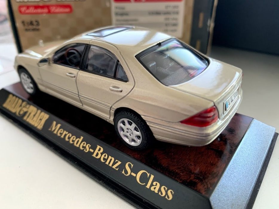 macheta Mercedes Benz S Klasse W220 collector edition 1:43 sampanie