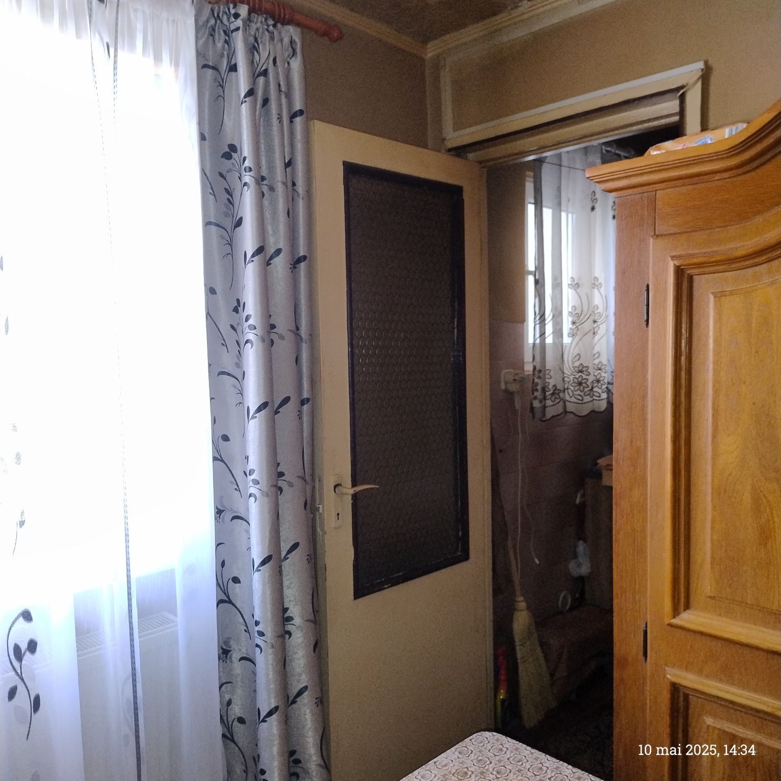Vând apartament 2 camere, cartier Viitorului, etaj 1