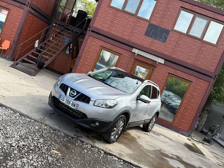 Nissan Qashqai 4x4 TEKNA Bose Piele Trapa Posibilitate Rate Fara Avans Schimburi Auto