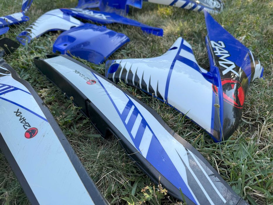Комплект пластмаси за Yamaha YZ450F 2020 + комплект протектори