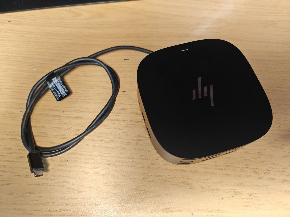 Vând docking HP USB-C/A Universal Dock G2