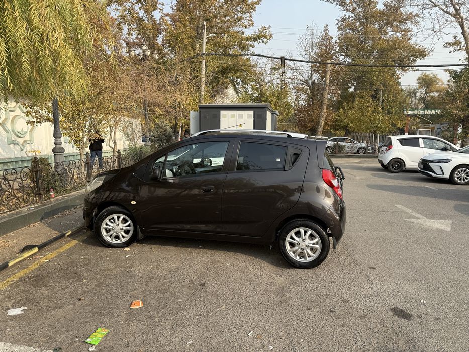 Спарк 2020 йил автомат 4 поз 40.000 км