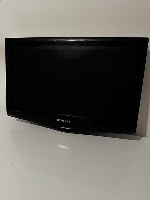 Televizor samsung cu diagonala 20 inch- 52 cm