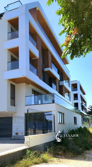 Давам под наем Студио