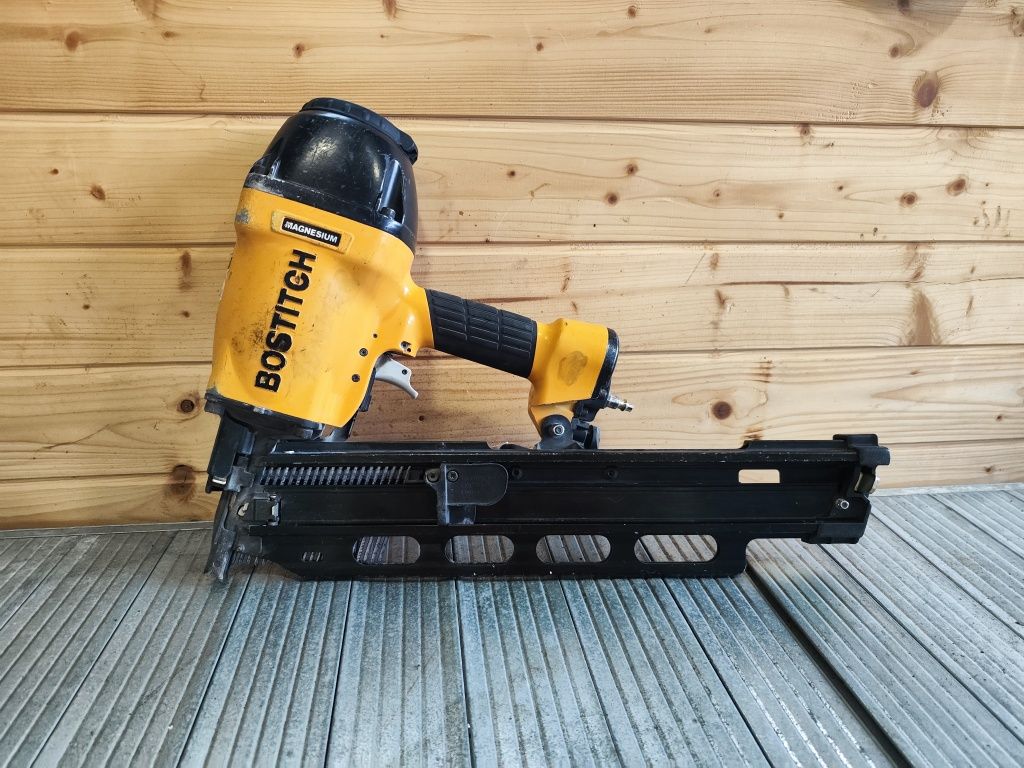 Pistol profesional pneumatic de batut cuie Bostitch N89RH17-2