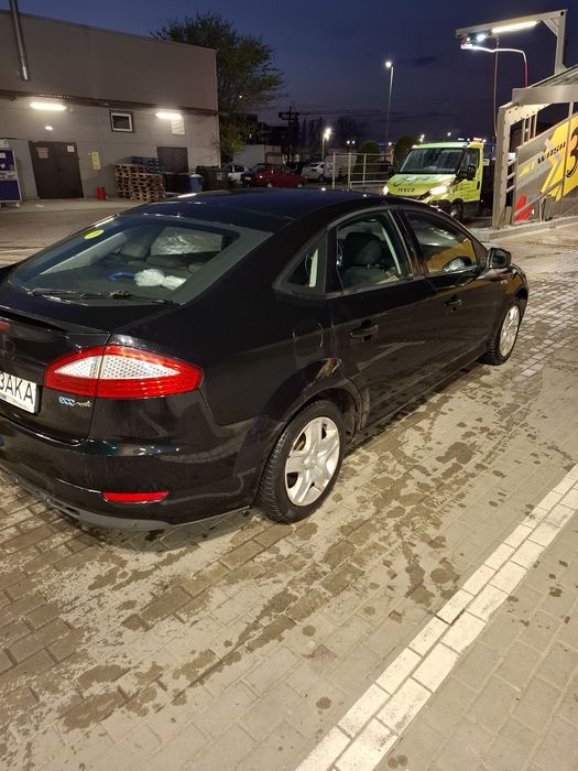 Vând Ford Mondeo  MK4 1.8